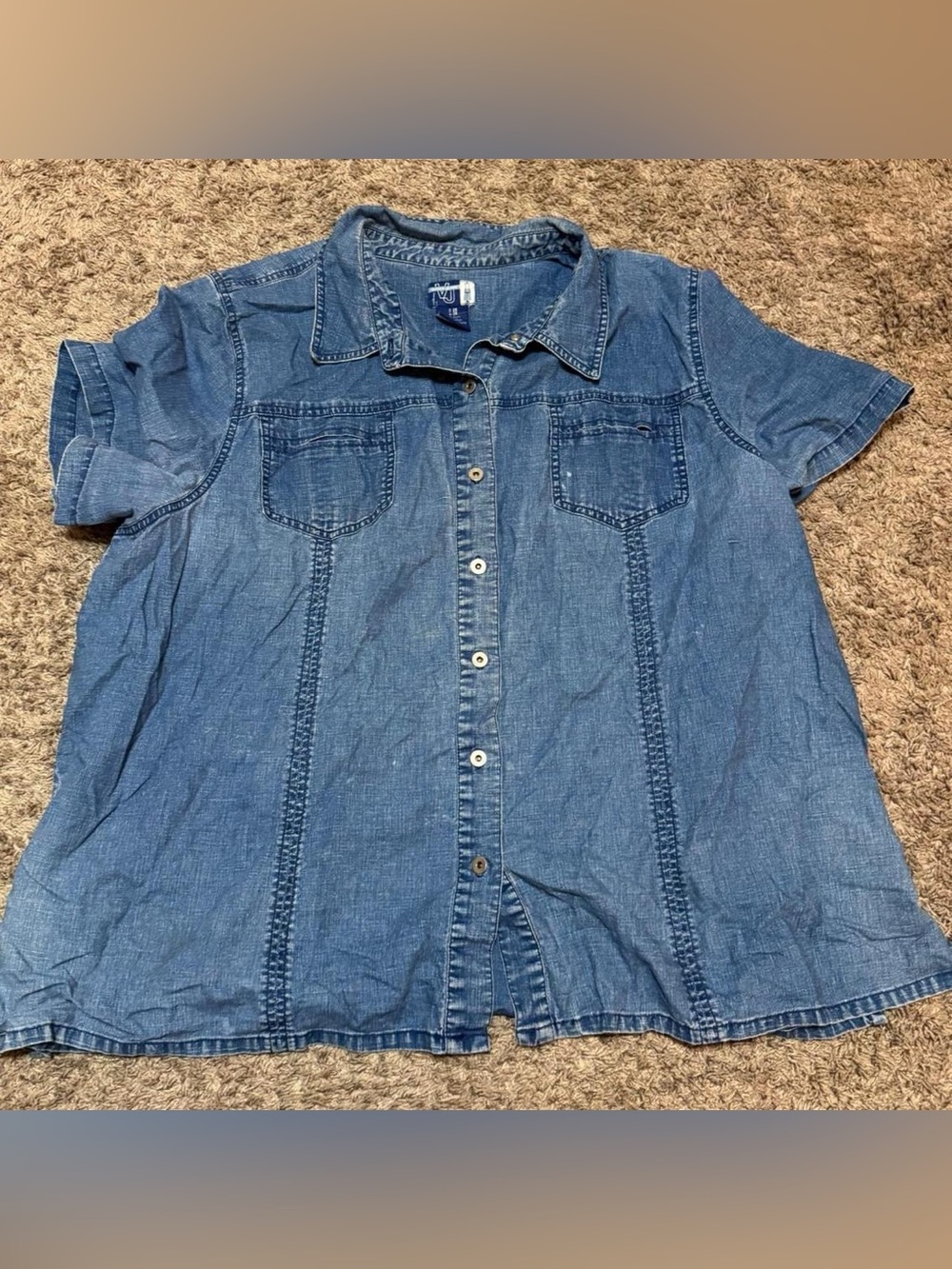 Venezia Women's Short Sleeve Denim Button Down Shirt